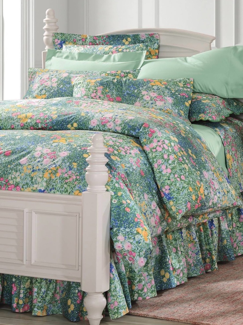 1 Cuddledown Floral Monet Quilted Sham Scalloped Multicolored standard